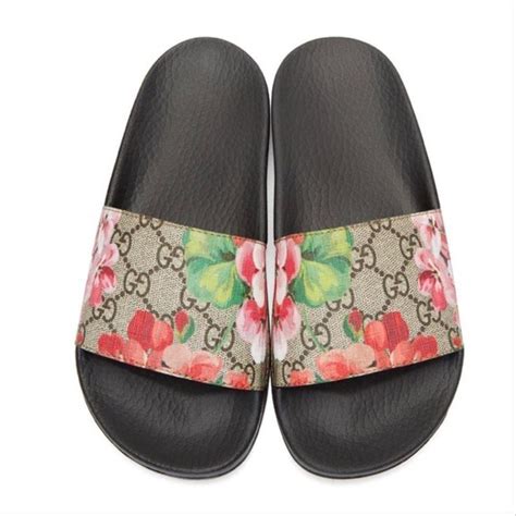 gucci pink flip flops